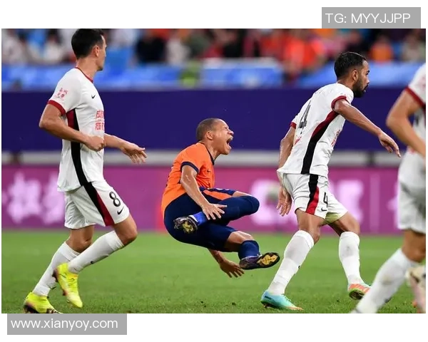 足球界三大球星排名榜揭晓 谁将成为历史最佳的领军人物